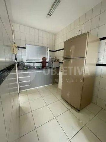 apartment em Rua Antônio Zeferino de Paula, Segismundo Pereira - Uberlândia - MG