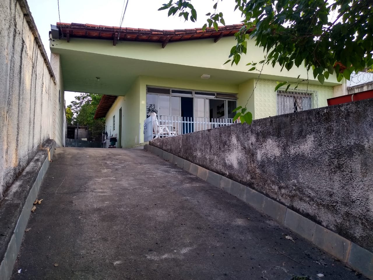 Casa com 3 quartos — Santa Rosa, Belo Horizonte