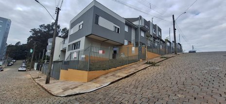 house em Rua Emma Vedana Palhosa, Santa Lúcia - Caxias do Sul - RS
