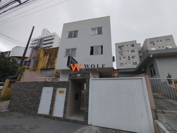 apartment em Rua Fúlvio Vieira da Rosa, Barreiros - São José - SC