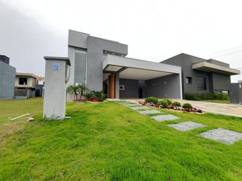 house em Avenida Paraguassu, Centro - Xangri-Lá - RS