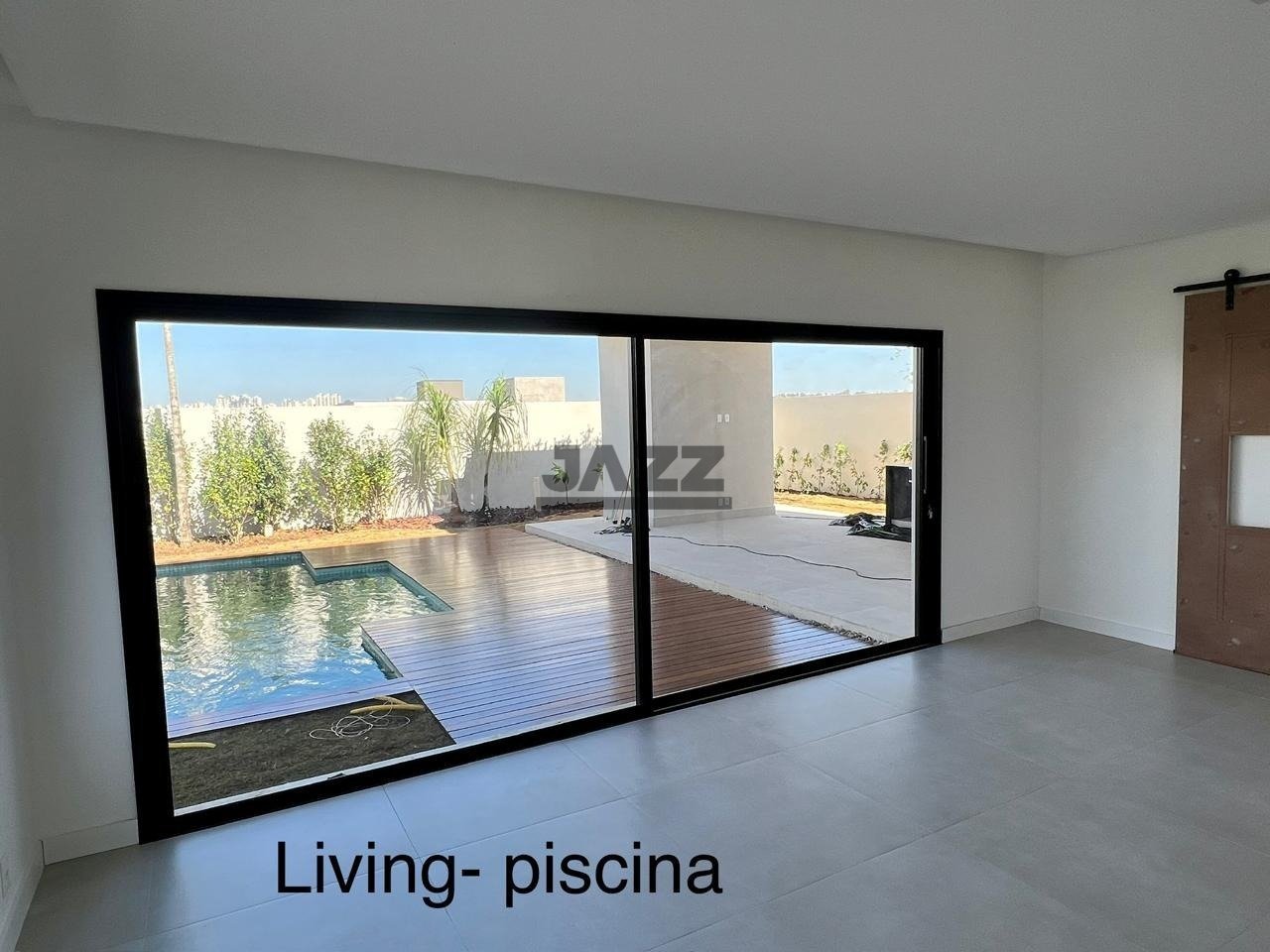 WhatsApp Image 2025-11-13 at 13.38