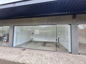 business em Avenida José Loureiro da Silva, Centro - Gravataí - RS