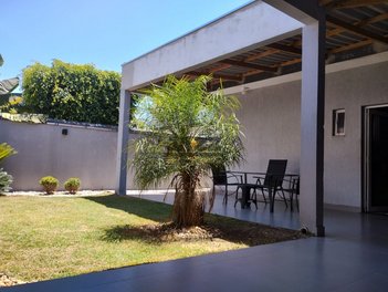 house em Rua Clóvis Graciano, Loteamento Villa Branca - Jacareí - SP