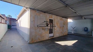 house em Rua Professor Aprígio Coutinho, Engenheiro Neiva - Guaratinguetá - SP