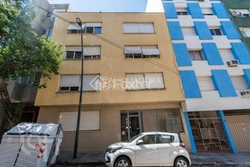apartment em Rua Duque de Caxias, Centro Histórico - Porto Alegre - RS