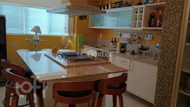 apartment em Rua Chile, Jardim Botânico - Porto Alegre - RS