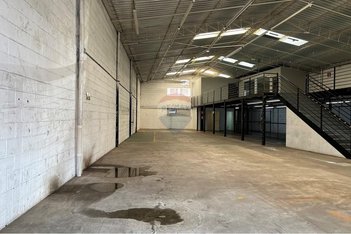 industrial em Avenida Dom Pedro II, Caiçaras - Belo Horizonte - MG