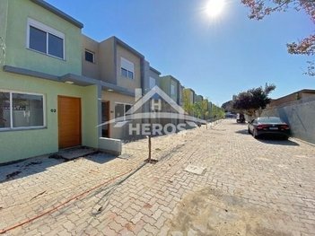 house em Rua Coronel Frederico Carlos Gomes, Vila Nova - Porto Alegre - RS