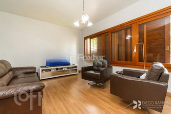 house em Rua Magalhães Calvet, Sarandi - Porto Alegre - RS