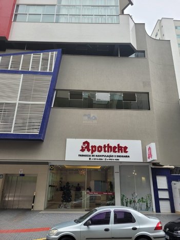 office em Rua 279, Meia Praia - Itapema - SC