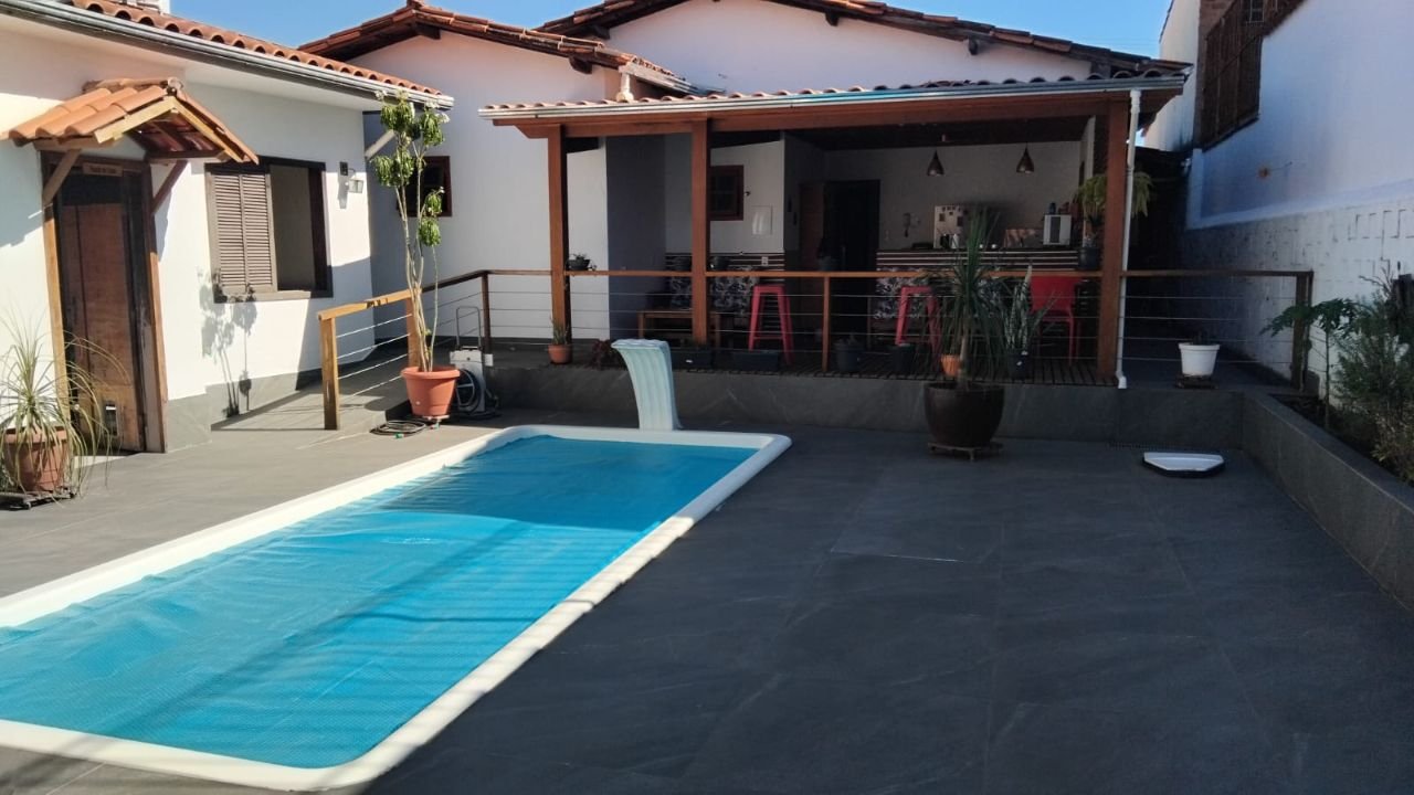 Casa com 2 quartos — São João Batista (Venda Nova), Belo Horizonte