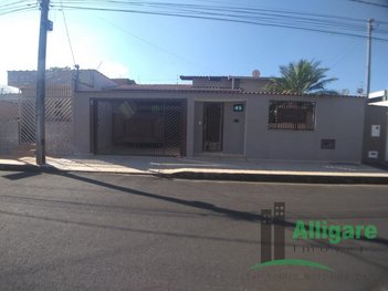 house em Rua Lourdes Faria de Oliveira, São Carlos - Pouso Alegre - MG