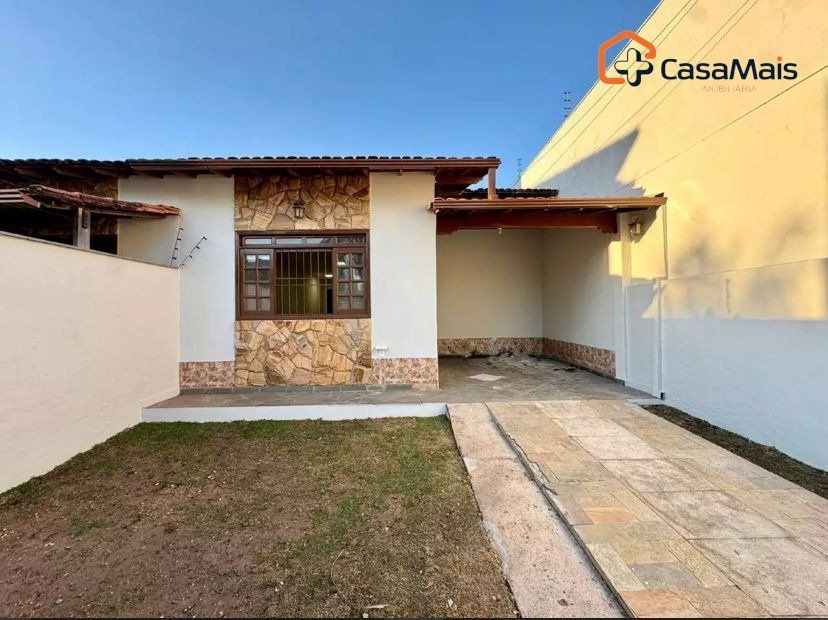 Casa com 4 quartos — Castelo, Belo Horizonte