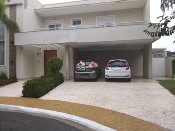 house em Rua Eugênio de Magalhães Freire, Jardim Altos de Santana II - Jacareí - SP