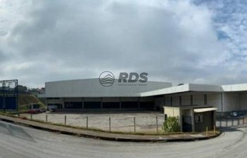 industrial em Iris Memberg, Vila Jovina - Cotia - SP