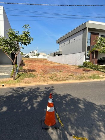 land_lot em João de Barro, Condomínio Belvedere II, Condomínio Belvedere II - Cuiabá - MT