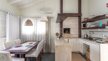 apartment em TENENTE-CORONEL FABRICIO PILAR, Mont Serrat - Porto Alegre - RS