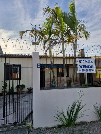 house em Rua Pedro Pellizzer, Três Vendas - Pelotas - RS