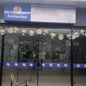 business em Avenida Saul Elkind, Conjunto Vivi Xavier - Londrina - PR