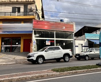 business em Avenida Wilson Alvarenga, Carneirinhos - João Monlevade - MG