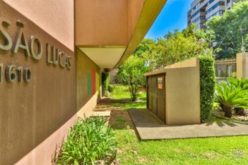 apartment em Rua Dona Adda Mascarenhas de Moraes, Jardim Itu - Porto Alegre - RS