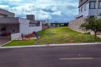 land_lot em Rua Maria Luiza Borella Fabbri, Jardim Terra Nobre I - Araras - SP