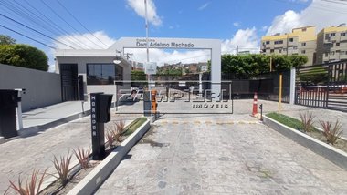 apartment em Avenida Comendador Gustavo Paiva, Cruz das Almas - Maceió - AL
