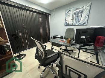 office em Rua Monsenhor José Antônio Teixeira, Centro - Nova Friburgo - RJ