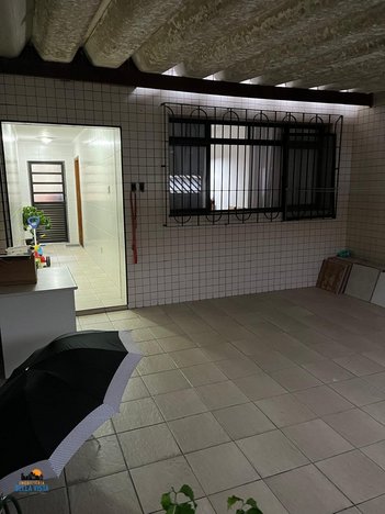 house em Rua Doutor Armando de Sales Oliveira, Vila Valença - São Vicente - SP