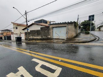 house em Rua Araraquara, Jardim Leocádia - Sorocaba - SP