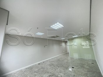 commercial_building em Alameda Araguaia, Alphaville Industrial - Barueri - SP