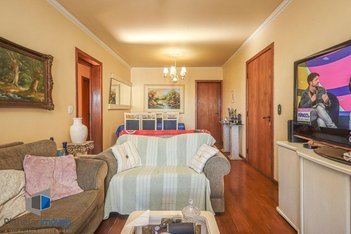 apartment em Rua General Pedro Bittencourt, Passo da Areia - Porto Alegre - RS