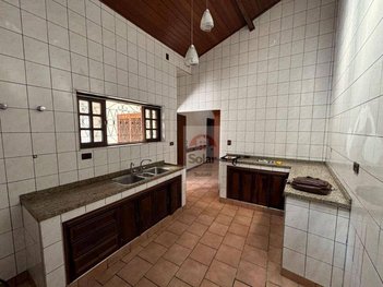 house em Rua Doutor Rebouças de Carvalho, Centro - Taubaté - SP