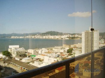 office em Rua Doutor Heitor Blum, Estreito - Florianópolis - SC