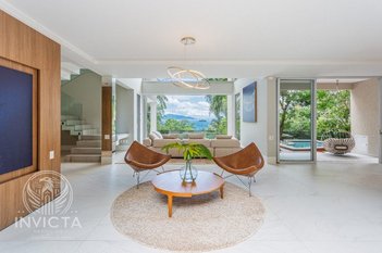 house em Avenida Rodesindo Pavan, Praia do Estaleiro - Balneário Camboriú - SC