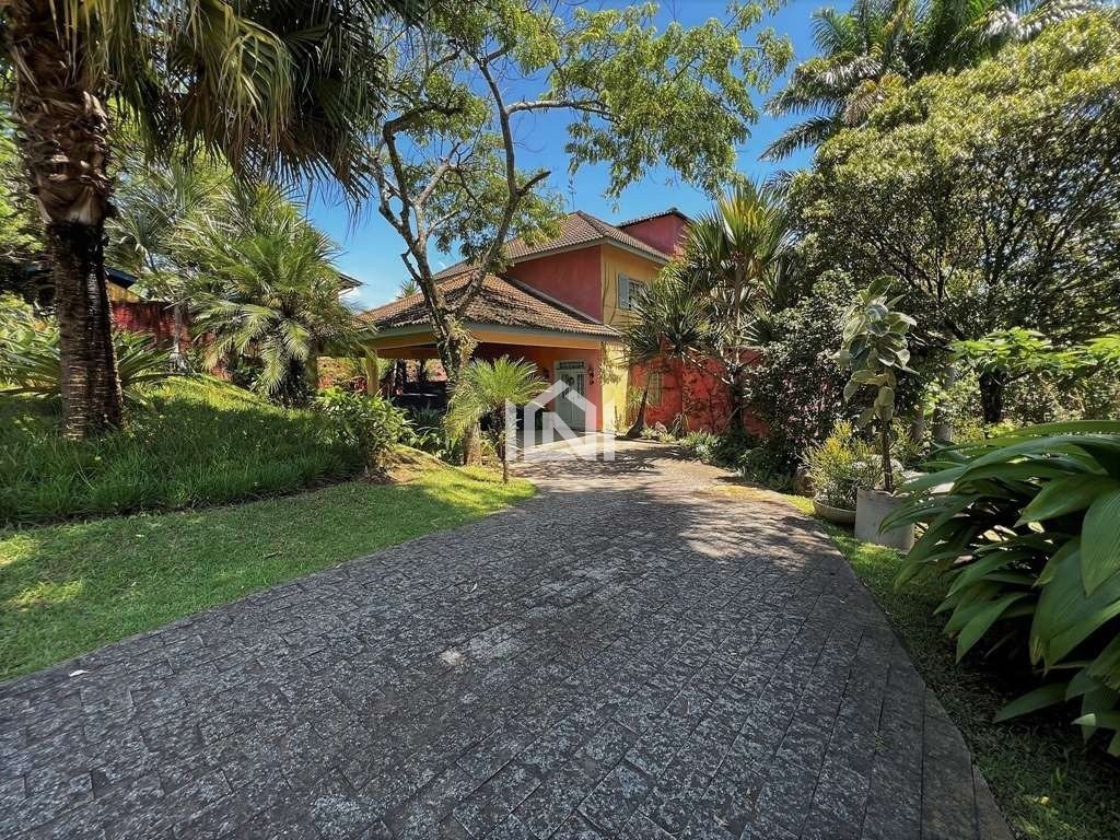 casa a venda no condomínio granja viana II - acesso garagem