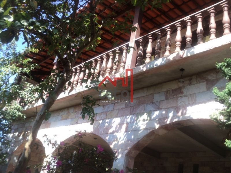 Casa com 6 quartos — Jardim dos Comerciários (Venda Nova), Belo Horizonte