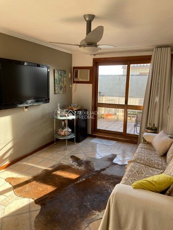 apartment em Rua Jataí, Cristal - Porto Alegre - RS
