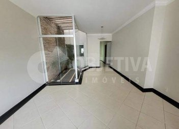 house em Rua Francisco Sales, Osvaldo Rezende - Uberlândia - MG