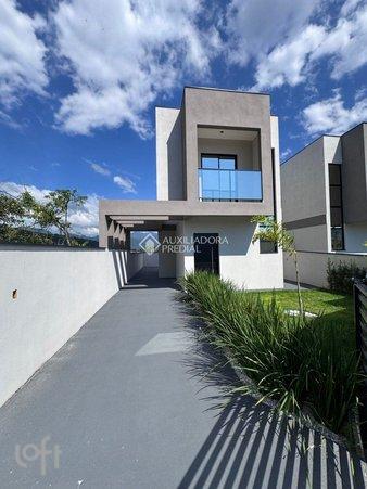 Rogéria da Silva Felisbino - facade01.jpg