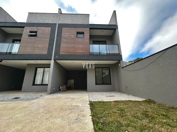 house em Rua Hugo Gusso, Capão Raso - Curitiba - PR