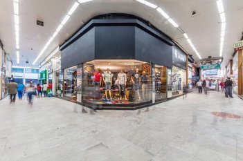 business em dos Andradas, Centro Histórico - Porto Alegre - RS