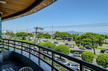apartment em Jornalista Rubens de Arruda Ramos, Centro - Florianópolis - SC
