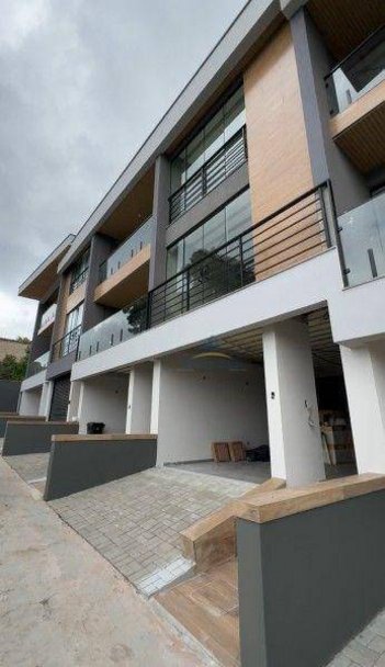 house em Rua Correa Lima, Valparaíso - Petrópolis - RJ