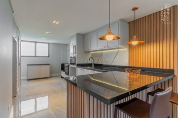 apartment em Rua Monsenhor Ivo Zanlorenzi, Mossunguê - Curitiba - PR