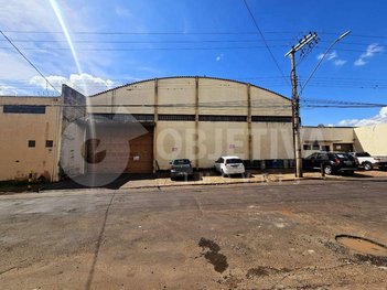 industrial em Rua Londres, Tibery - Uberlândia - MG