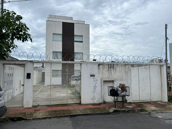 apartment em Rua João Damasceno, Nossa Senhora de Fátima - Contagem - MG