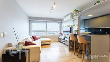 apartment em Rua Doutor João Inácio, Navegantes - Porto Alegre - RS