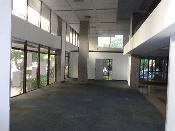 business em Doutor Maurício Cardoso, Moinhos de Vento - Porto Alegre - RS